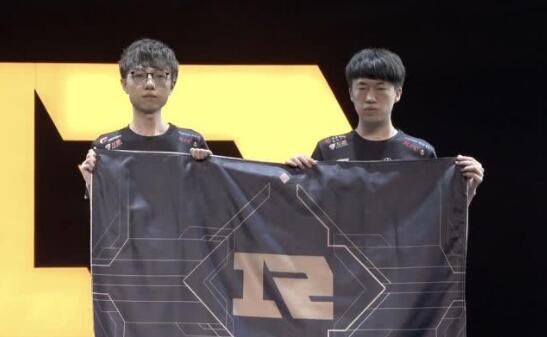 �D��Mlxg���۷۽z�I��