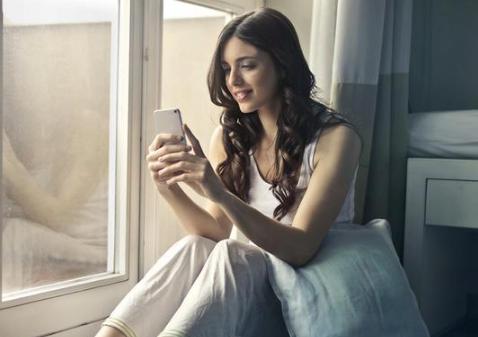 �D����׿ϵ�y��iOSϵ�y�����ģ�