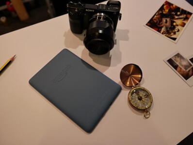 �D��Kindle Paperwhite�����ϡ����ࡢ�F�{