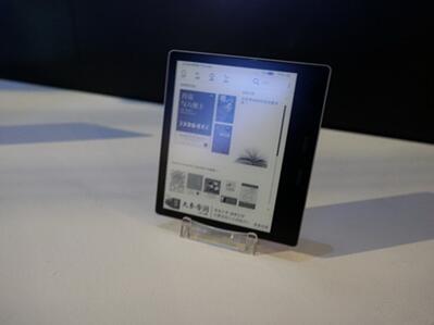 �D��Kindle Paperwhite�����ϡ����ࡢ�F�{