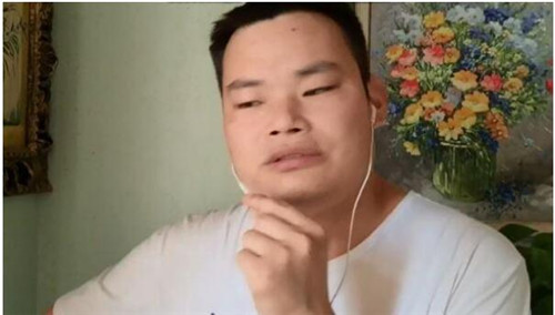 ��������CC�Α�����ǰ��������һ����Ī����