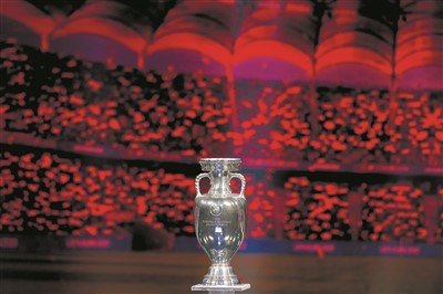 �W�ޱ�24��(qi��ng)���γ��t-��ʿ�(du��)�F(tu��n)�(du��)��B